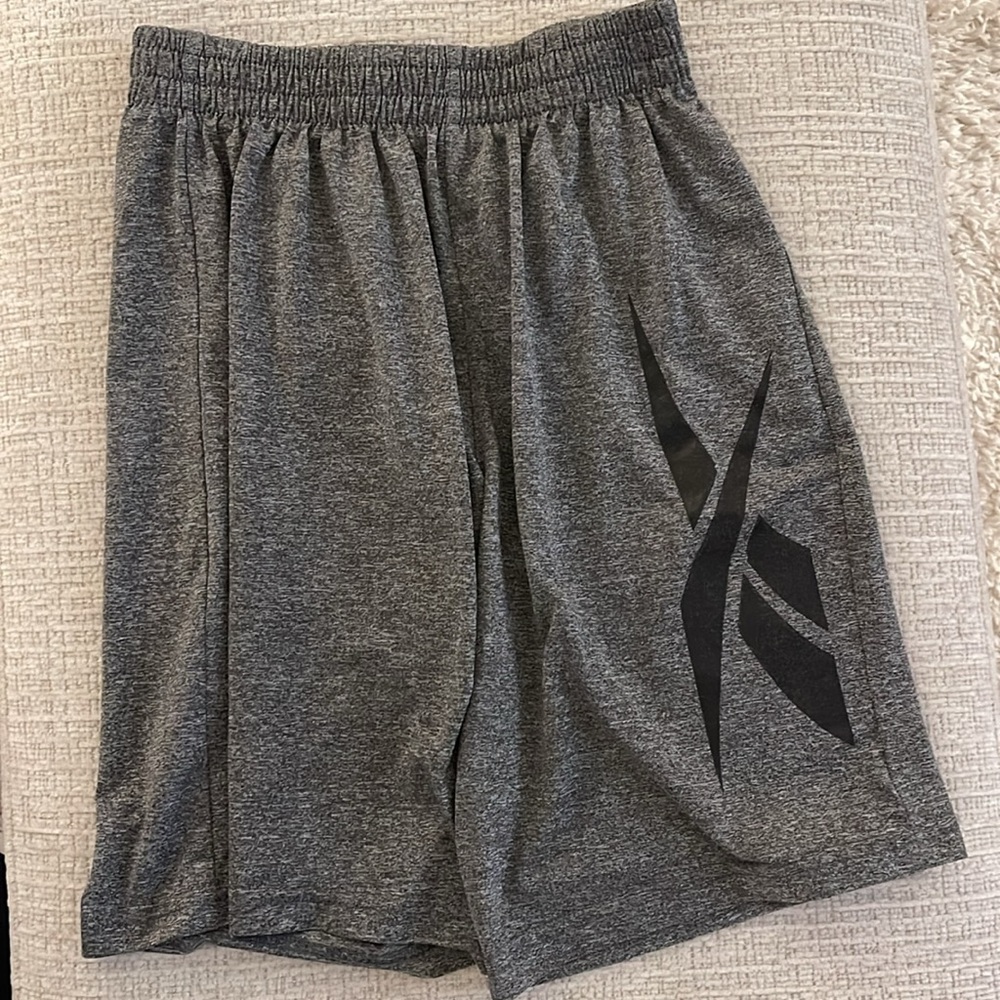 Reebok Shorts Gray Size S 8 EUC